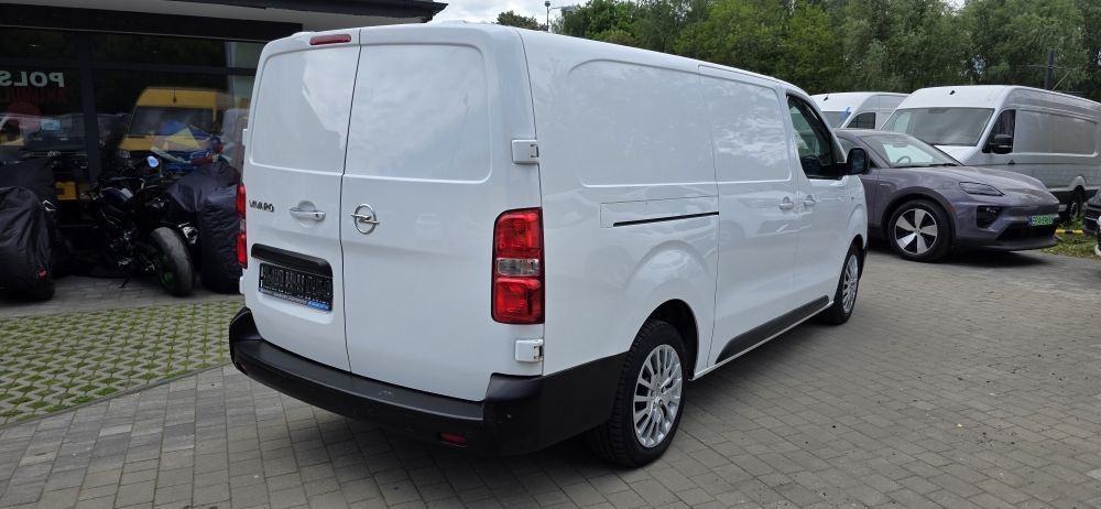 Opel Vivaro 2.0 D 122 KM L3H1, zdjęcie 4