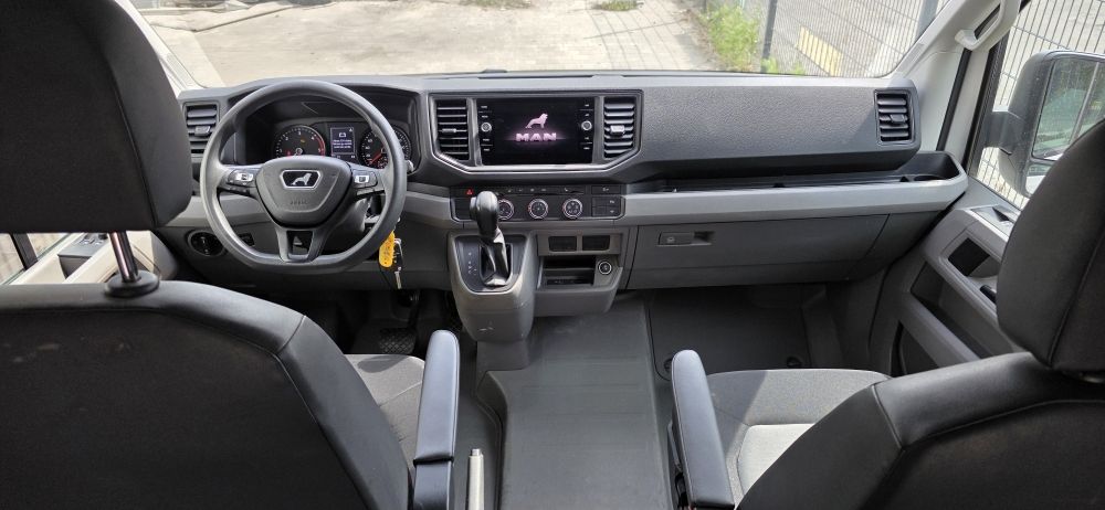 MAN TGE 2.0 TDI 140 KM DSG L3H3, zdjęcie 8