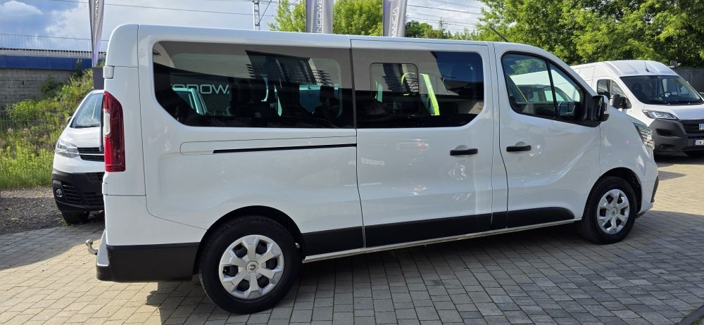 Renault Trafic 2.0 dCi 150 KM, 8 osób, zdjęcie 3