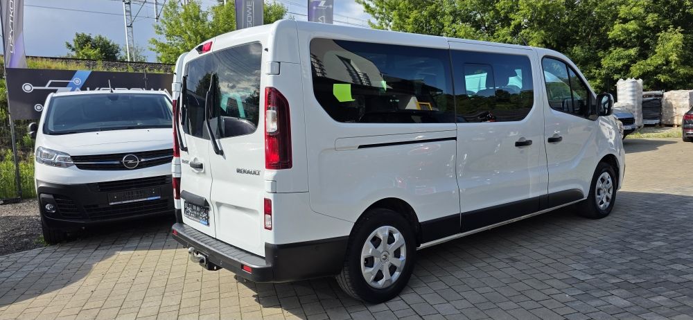 Renault Trafic 2.0 dCi 150 KM, 8 osób, zdjęcie 4